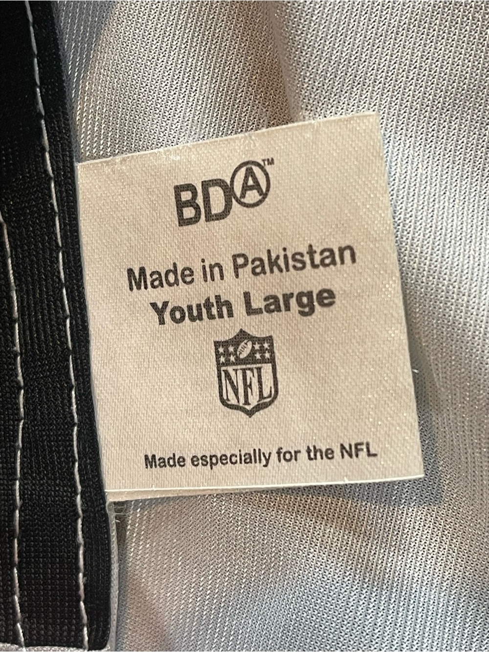NFL Raiders Flag Football Reversible Jersey Kids Silver & Black Top - Picture 9 of 12